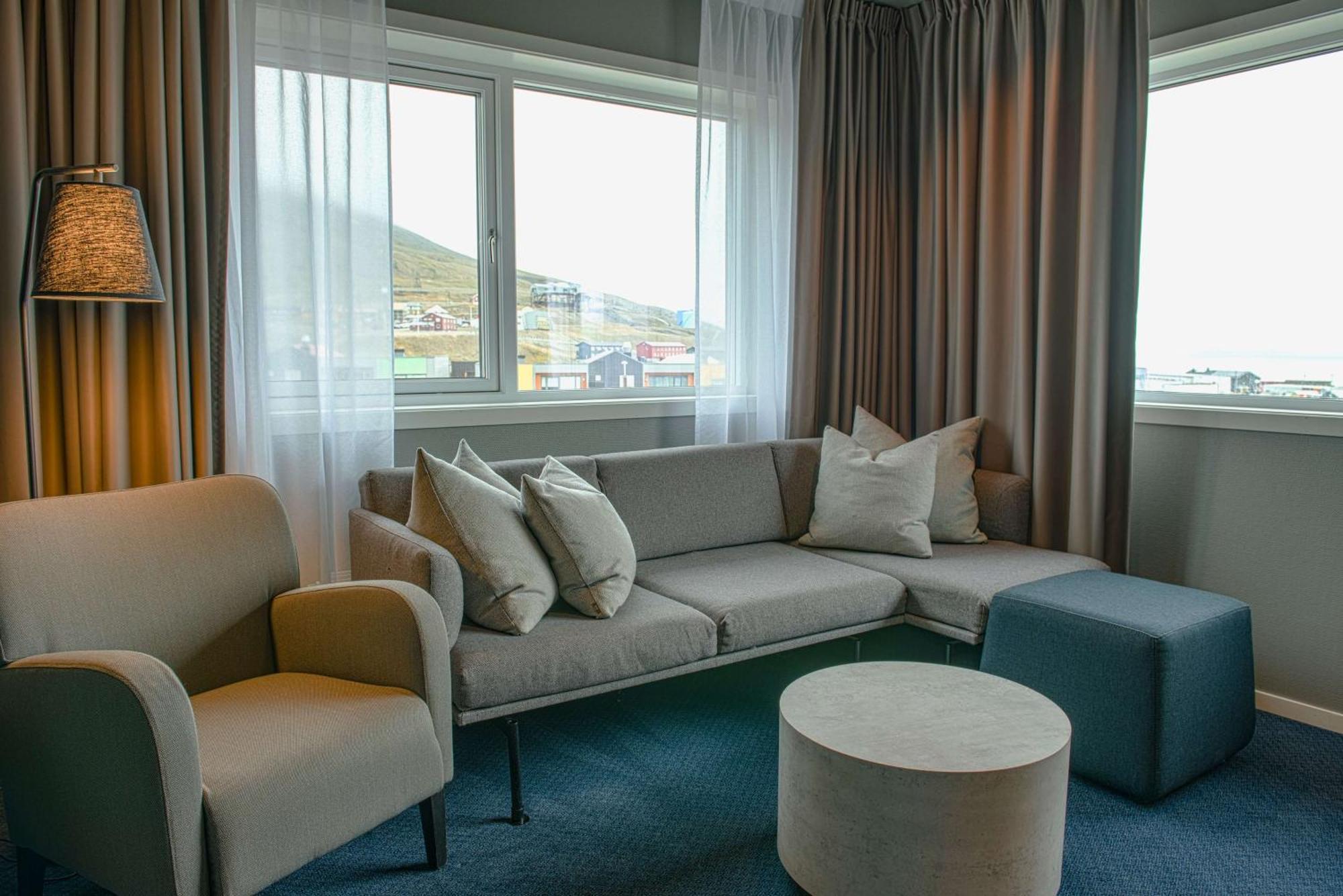 Radisson Blu Polar Hotel, Spitsbergen Longyearbyen Exteriör bild