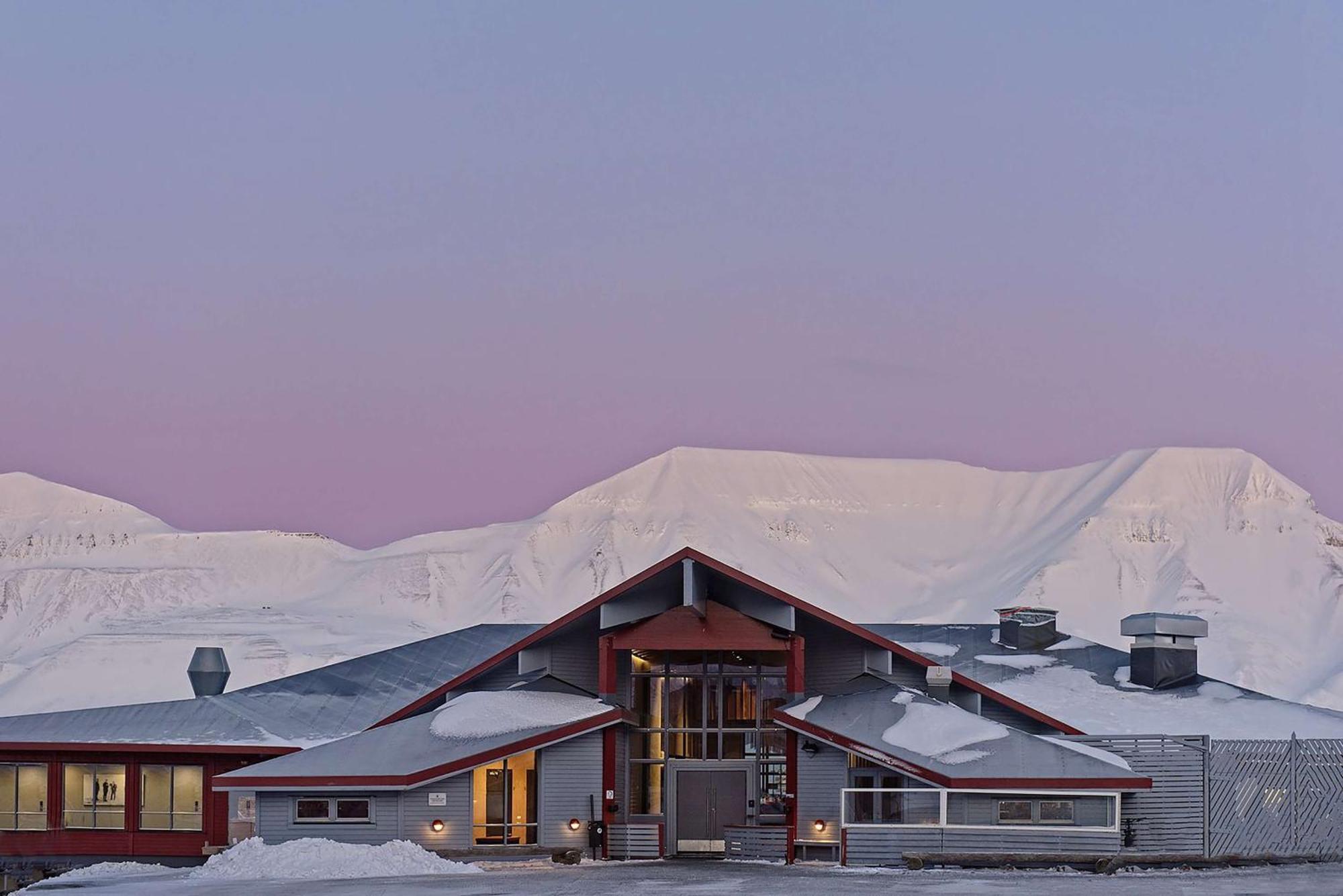 Radisson Blu Polar Hotel, Spitsbergen Longyearbyen Exteriör bild