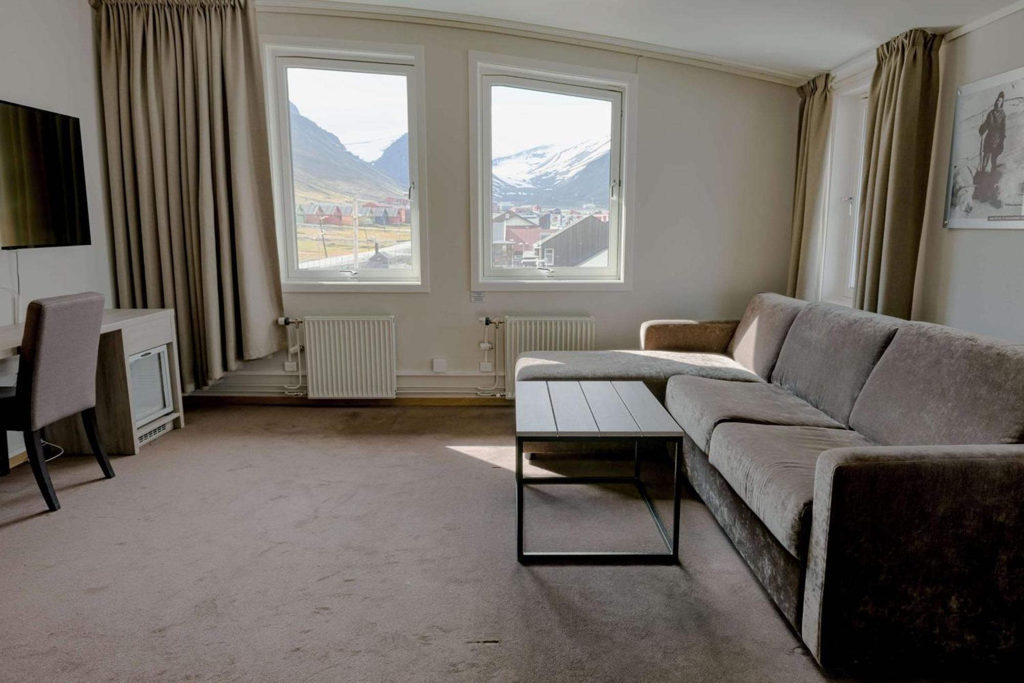 Radisson Blu Polar Hotel, Spitsbergen Longyearbyen Exteriör bild